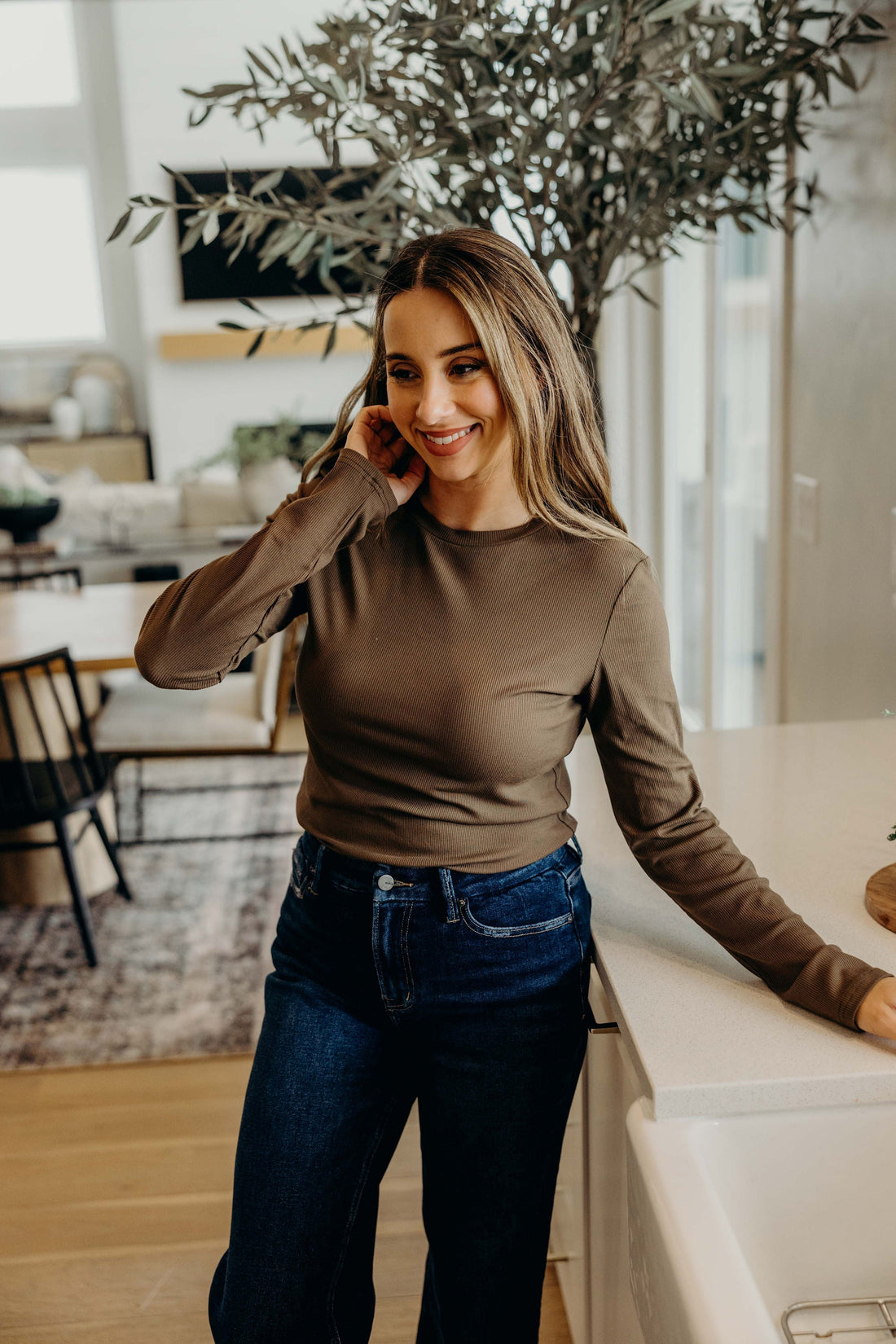 HIGH NECK LONG SLEEVE TEE IN DRIED SAGE