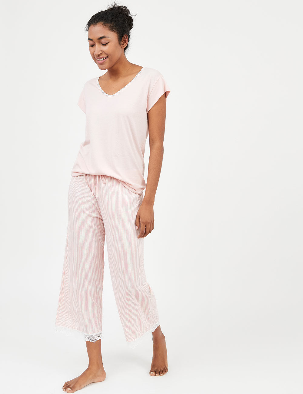 Victoria Top Light Rosebloom