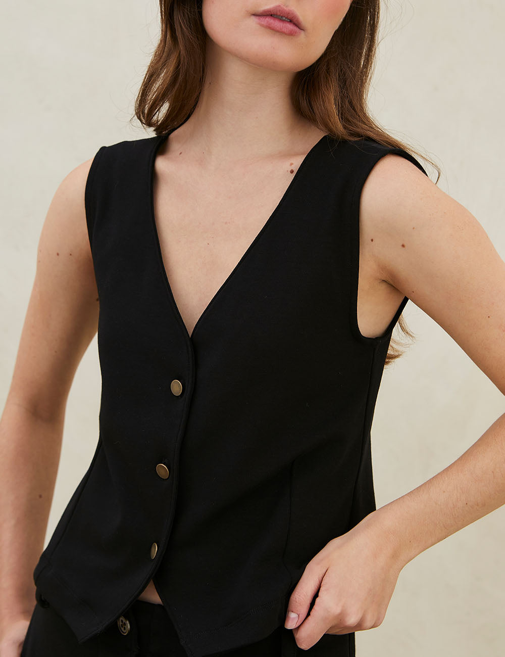 Lucca Vest Black